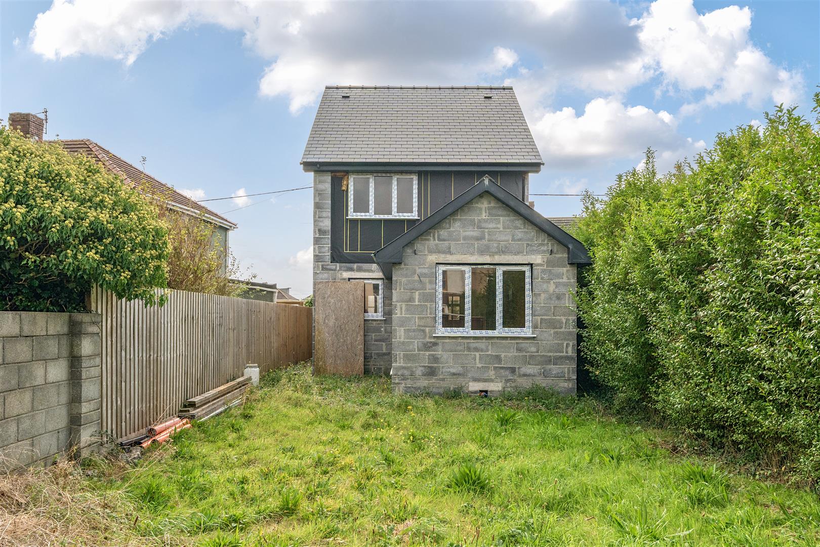 Morlan Terrace, Burry Port, SA16 0ND